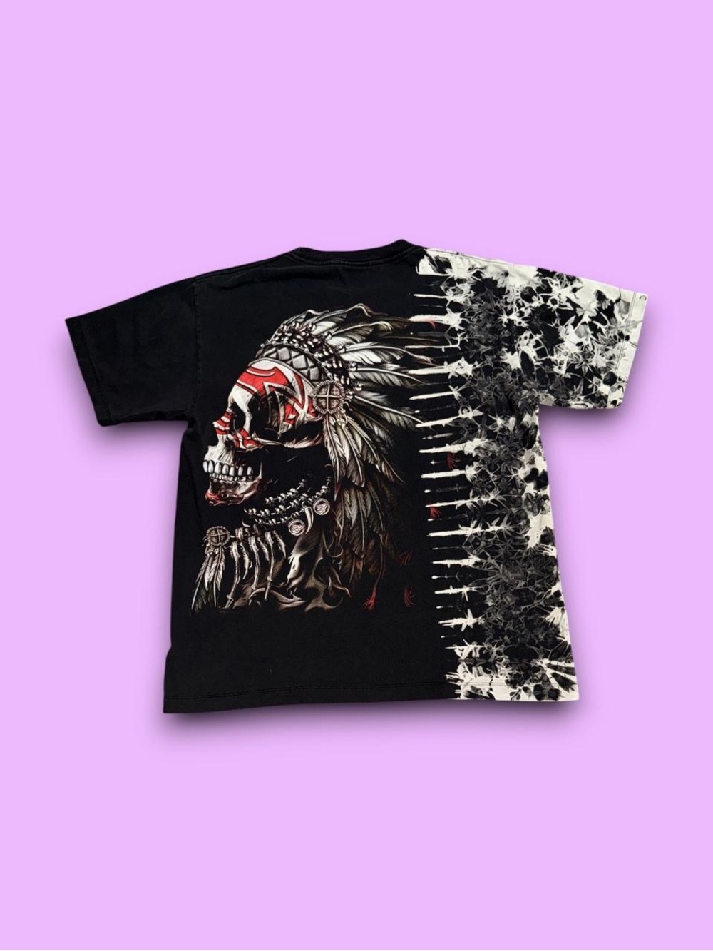 Vintage Survivors Y2K Native Chief Skull Feathers Dreamcatcher Tee large
